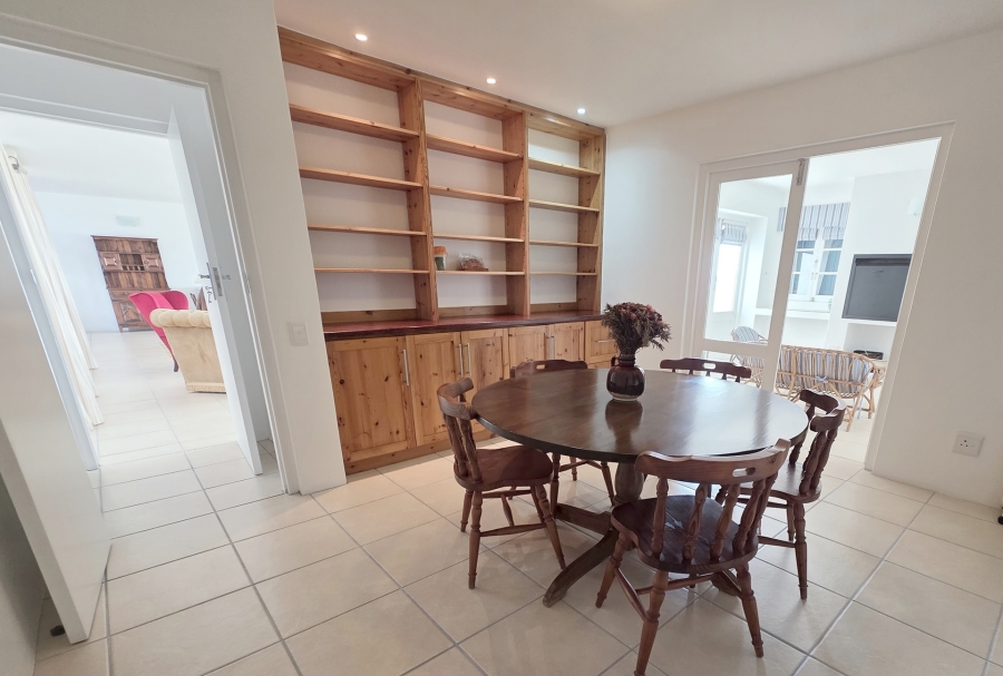 5 Bedroom Property for Sale in Struisbaai Western Cape